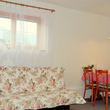 Privat Nika Zavazna Poruba Quarto foto