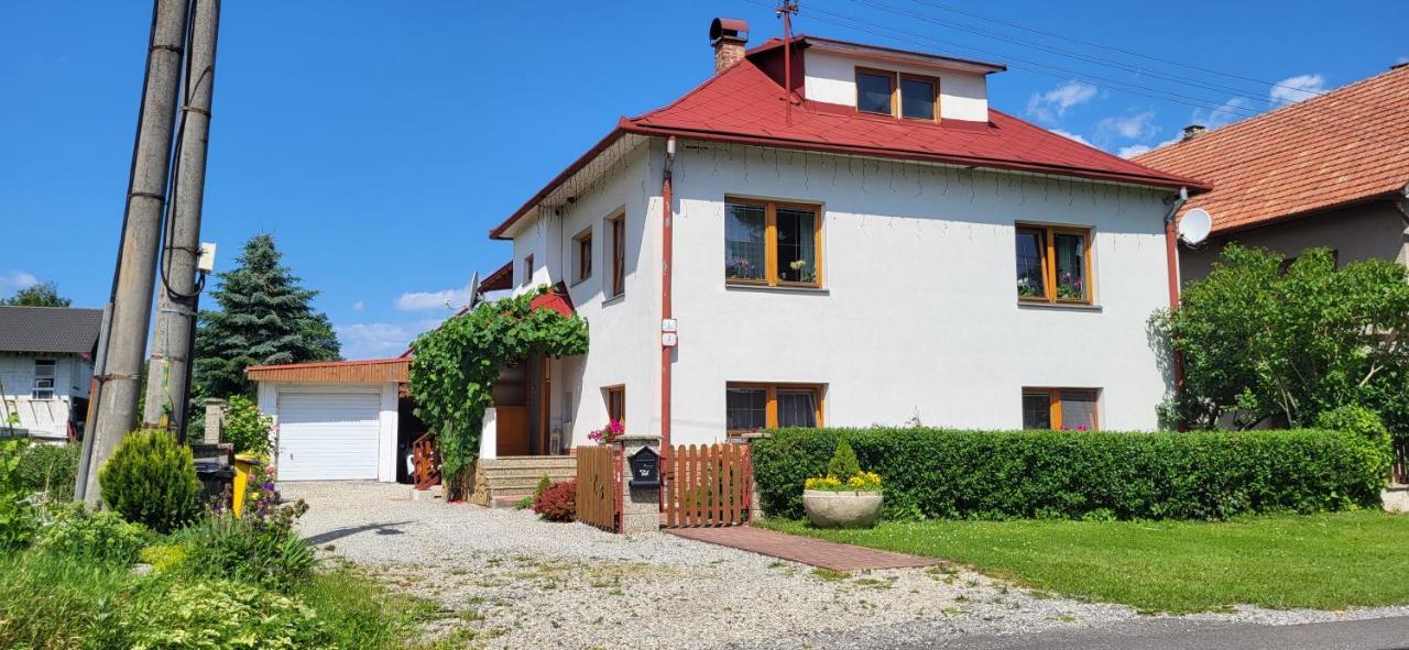 Privat Nika Zavazna Poruba Exterior foto